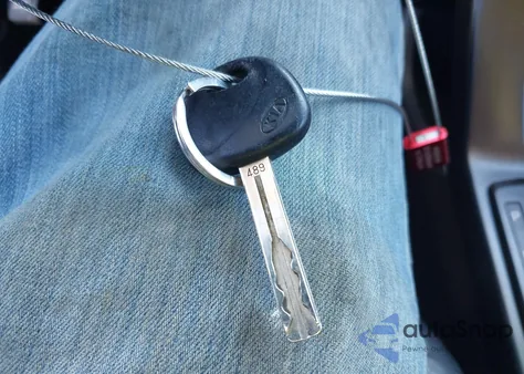 2011 Kia Sorento Lx from USA, damaged, VIN 5XYKT3A10BG049785